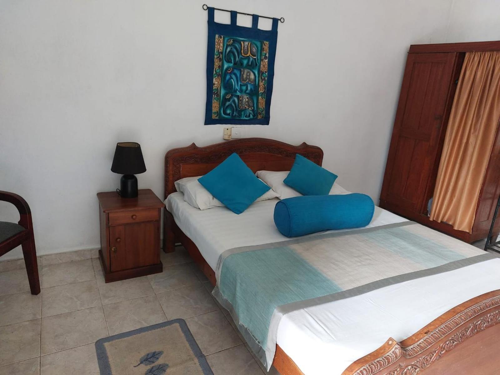 Ranveli Beach Hotel Дехивала-Маунт-Лавиния Экстерьер фото